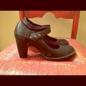 Born Mary Jane Shoes Black.